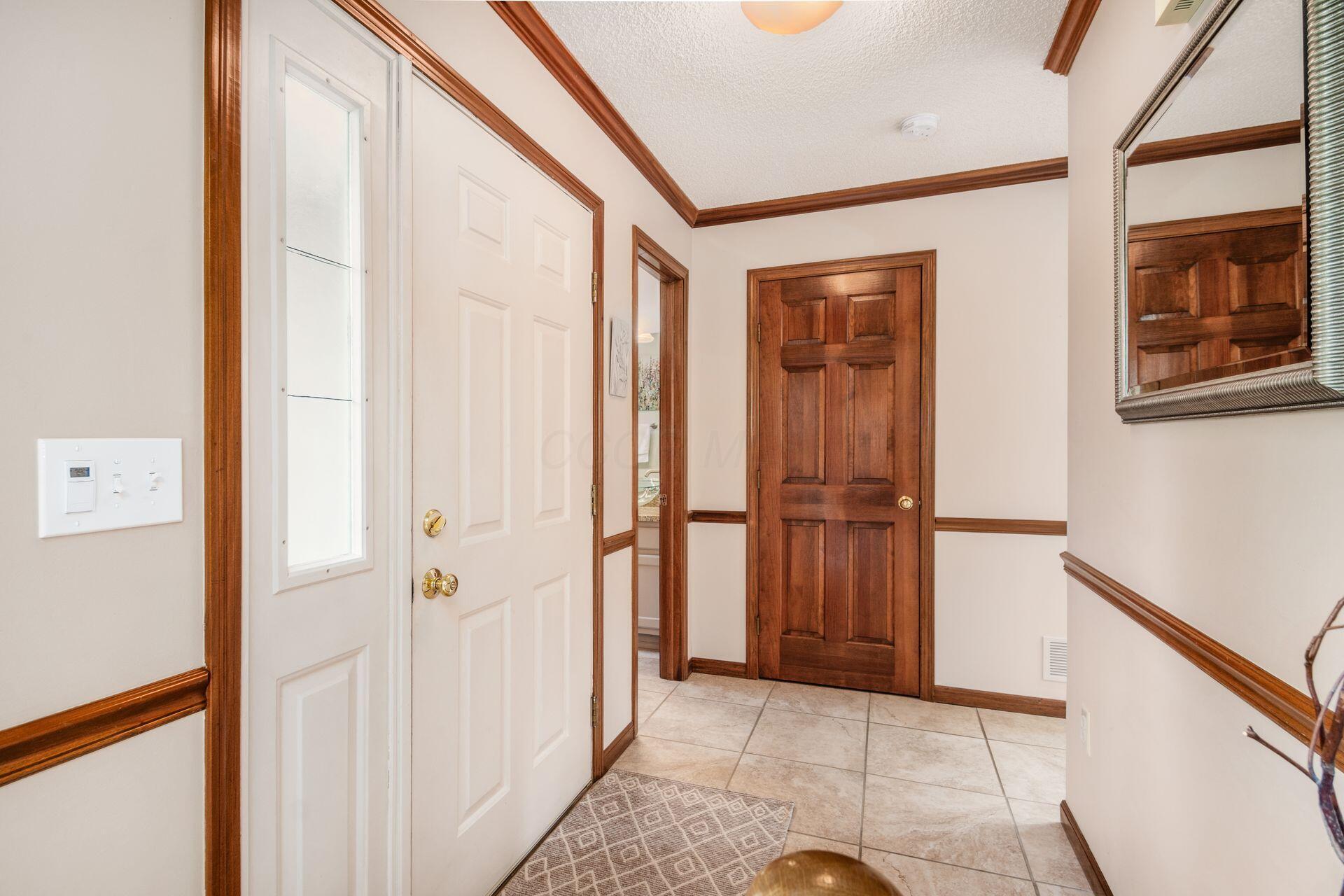 5659 Davidson Road, Hilliard, Ohio image 4