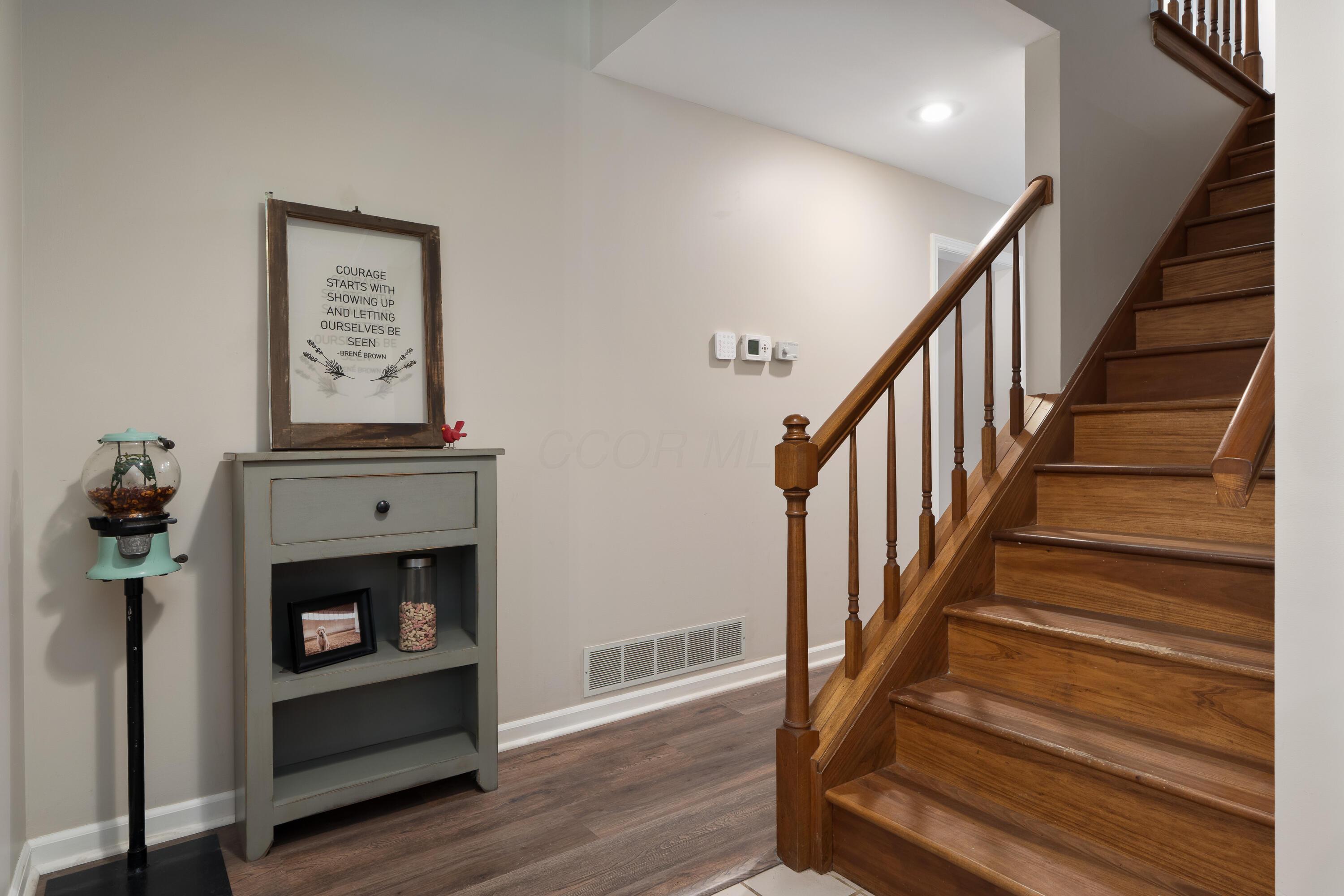 8825 Roberts Road, Galloway, Ohio image 39