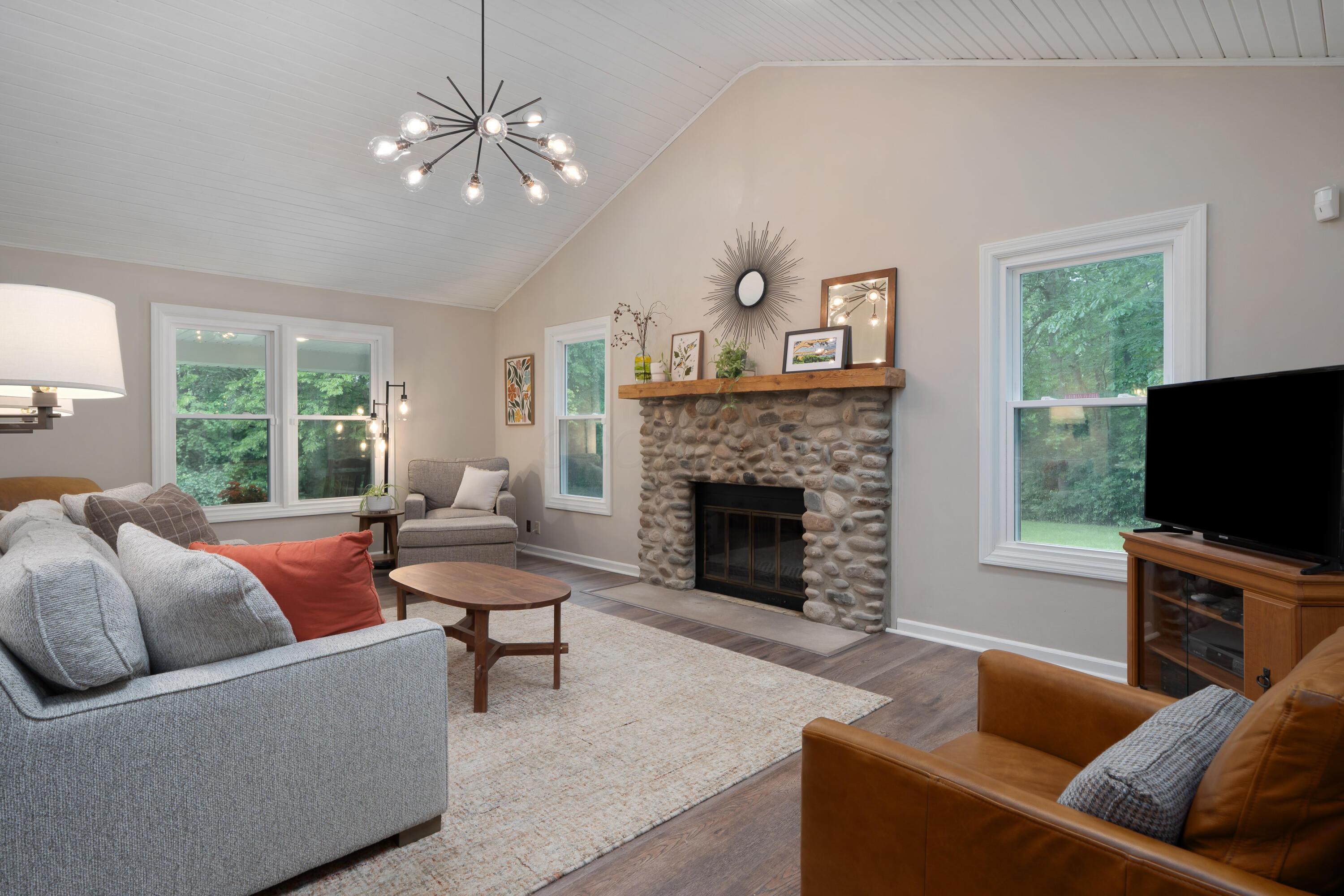 8825 Roberts Road, Galloway, Ohio image 14