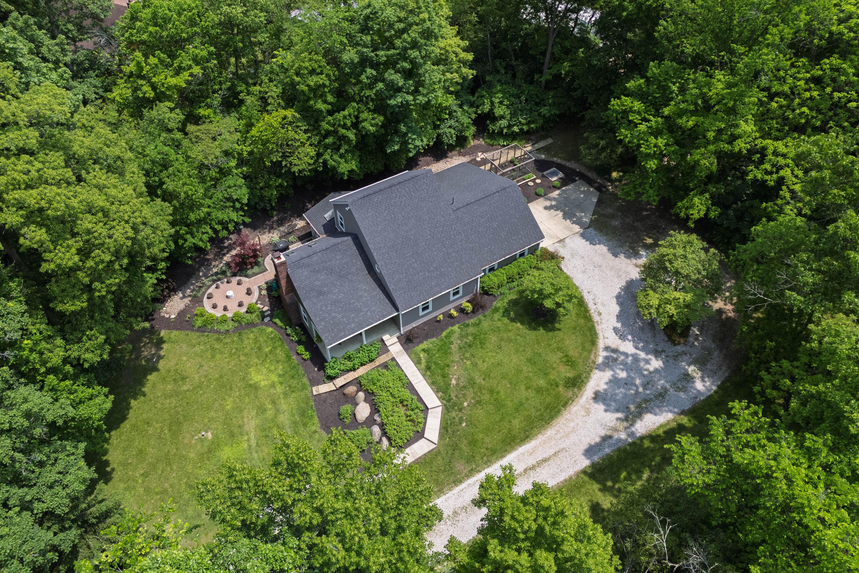 8825 Roberts Road, Galloway, Ohio image 4