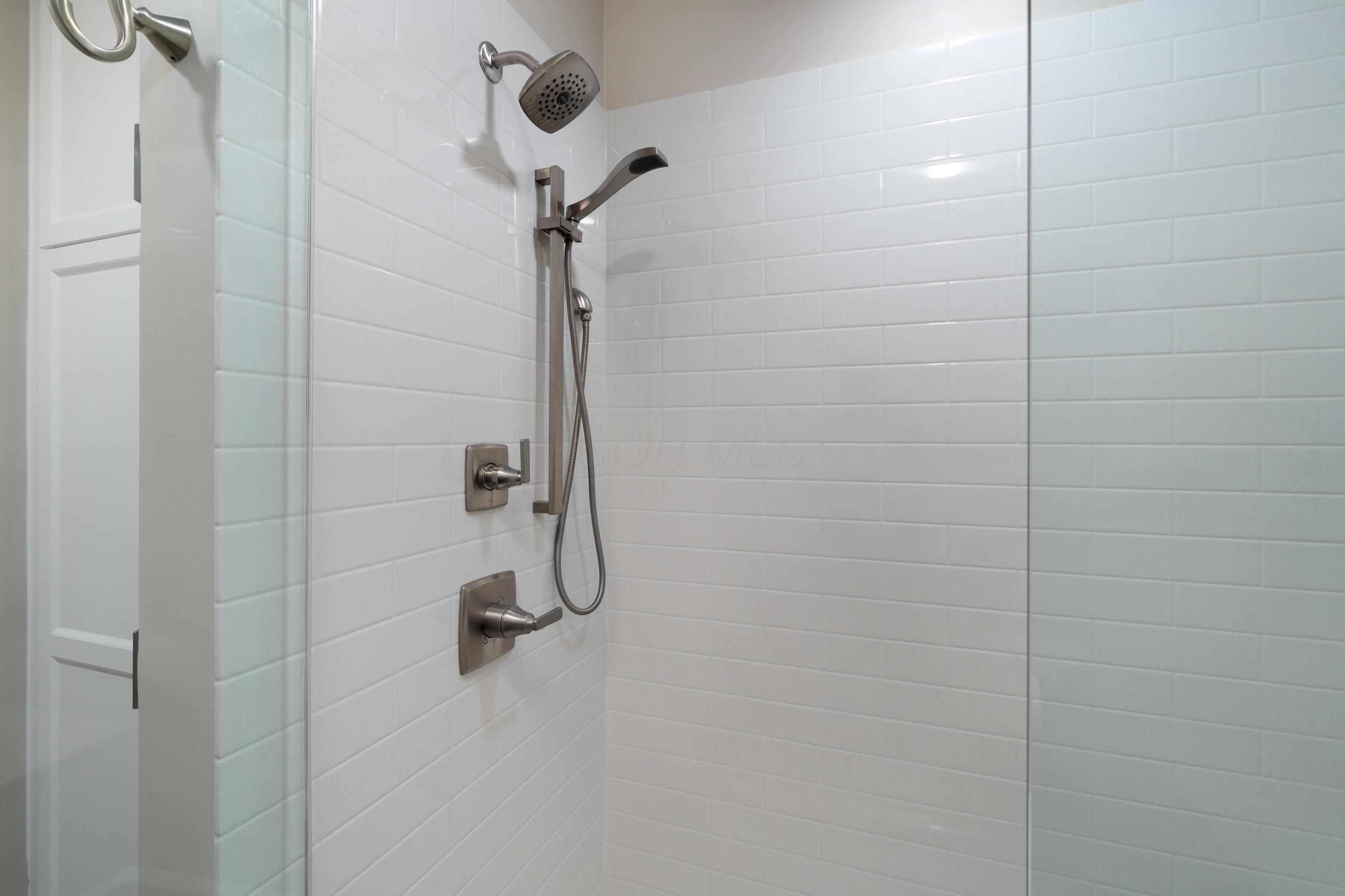 8825 Roberts Road, Galloway, Ohio image 31