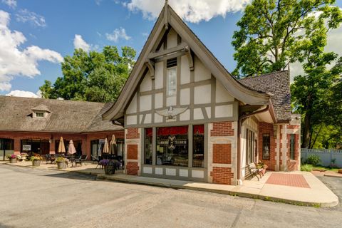 Tiny photo for 1631 Roxbury Road F3 #F3, Columbus, OH 43212 (MLS # 225044720)