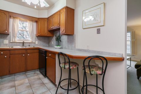 Tiny photo for 1631 Roxbury Road F3 #F3, Columbus, OH 43212 (MLS # 225044720)