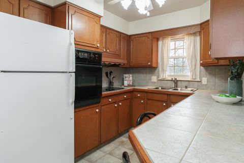 Tiny photo for 1631 Roxbury Road F3 #F3, Columbus, OH 43212 (MLS # 225044720)