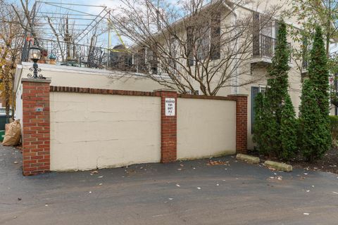 Tiny photo for 1631 Roxbury Road F3 #F3, Columbus, OH 43212 (MLS # 225044720)