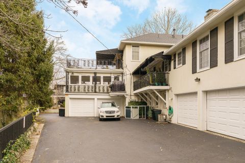 Tiny photo for 1631 Roxbury Road F3 #F3, Columbus, OH 43212 (MLS # 225044720)