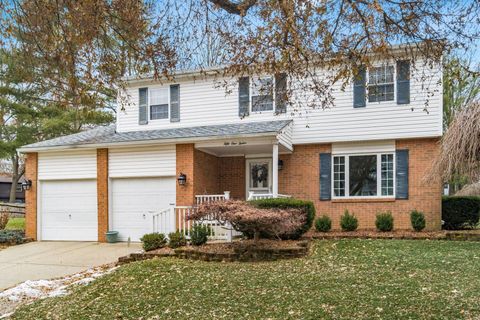 Photo of 5112 Rosebud Court, Columbus, OH 43230 (MLS # 225045596)