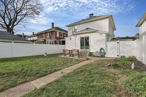 Tiny photo for 538 E 6th Avenue, Lancaster, OH 43130 (MLS # 226000727)