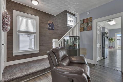 Tiny photo for 538 E 6th Avenue, Lancaster, OH 43130 (MLS # 226000727)