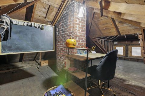 Tiny photo for 538 E 6th Avenue, Lancaster, OH 43130 (MLS # 226000727)