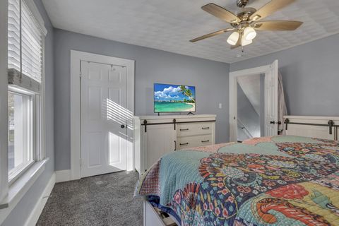 Tiny photo for 538 E 6th Avenue, Lancaster, OH 43130 (MLS # 226000727)