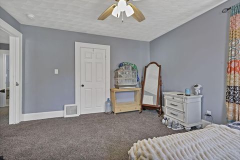 Tiny photo for 538 E 6th Avenue, Lancaster, OH 43130 (MLS # 226000727)