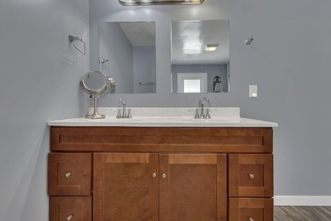 Tiny photo for 538 E 6th Avenue, Lancaster, OH 43130 (MLS # 226000727)