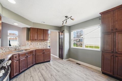 Tiny photo for 3250 Cypress Point Court, Pickerington, OH 43147 (MLS # 226000697)