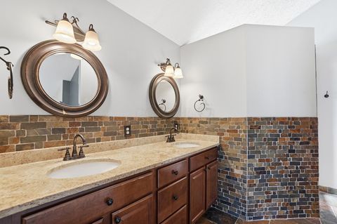 Tiny photo for 3250 Cypress Point Court, Pickerington, OH 43147 (MLS # 226000697)