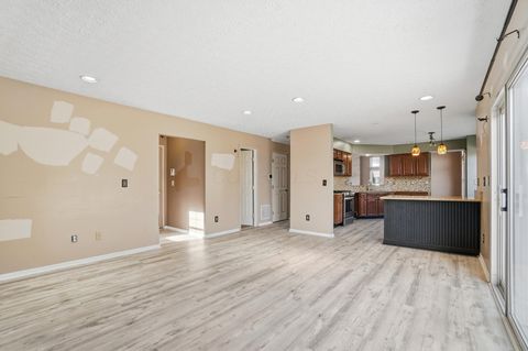 Tiny photo for 3250 Cypress Point Court, Pickerington, OH 43147 (MLS # 226000697)