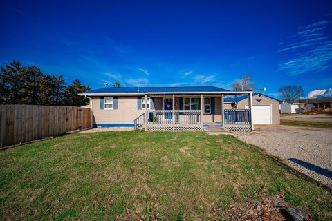 Photo of 81 Brown Avenue, Chillicothe, OH 45601 (MLS # 226002326)