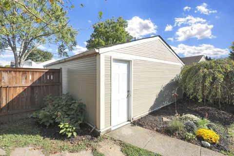 Tiny photo for 1384 Glenn Avenue, Columbus, OH 43212 (MLS # 225037566)