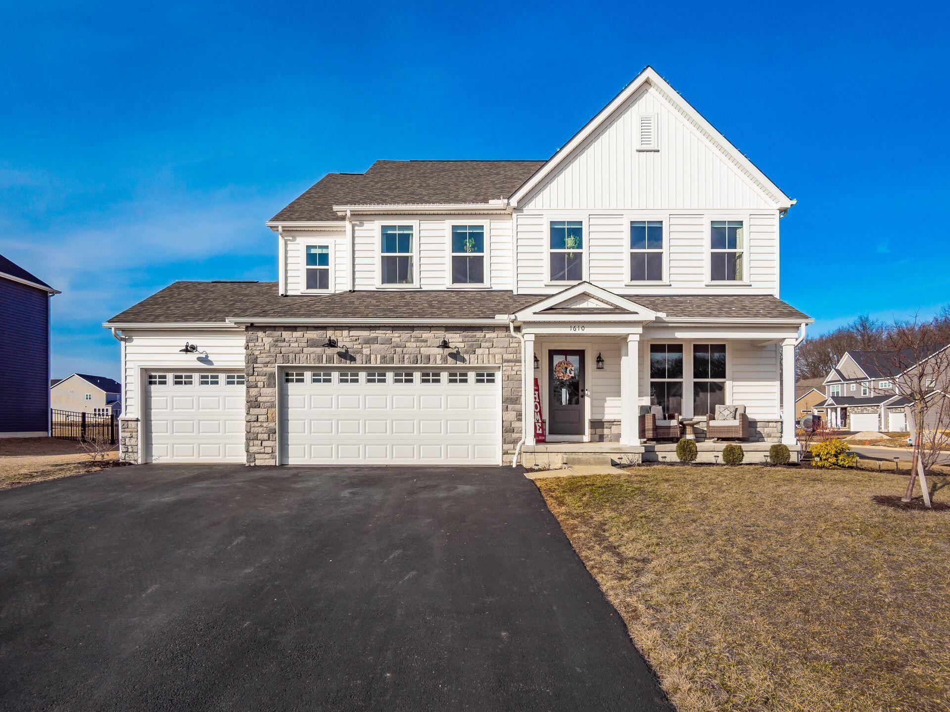 1610 Silverlawn Drive, Grove City, Ohio image 1