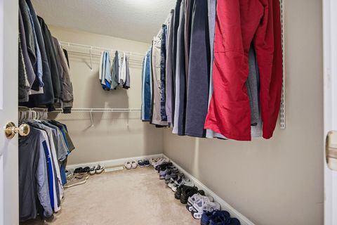 Tiny photo for 477 Stratshire Lane, Columbus, OH 43230 (MLS # 225045553)