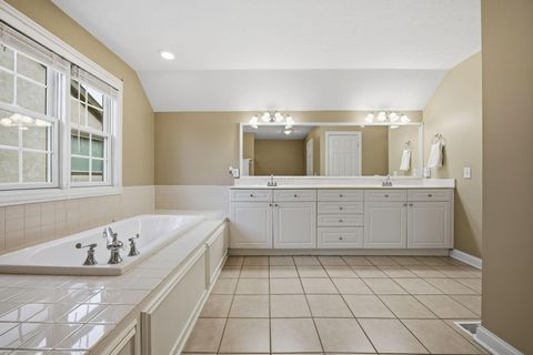 Tiny photo for 477 Stratshire Lane, Columbus, OH 43230 (MLS # 225045553)