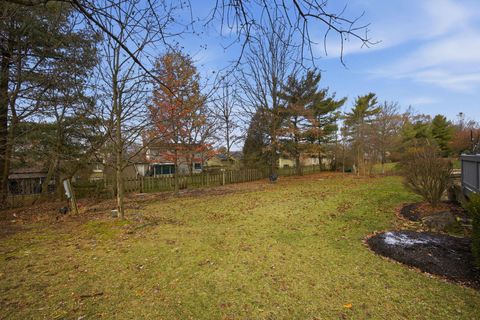 Tiny photo for 477 Stratshire Lane, Columbus, OH 43230 (MLS # 225045553)