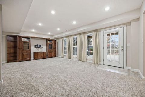 Tiny photo for 477 Stratshire Lane, Columbus, OH 43230 (MLS # 225045553)