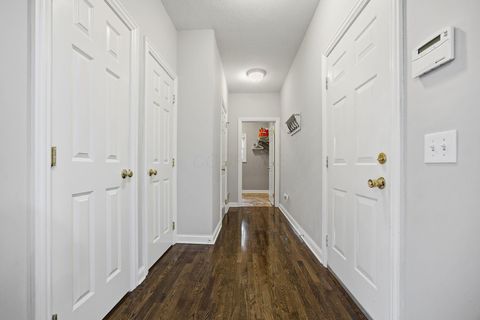 Tiny photo for 477 Stratshire Lane, Columbus, OH 43230 (MLS # 225045553)