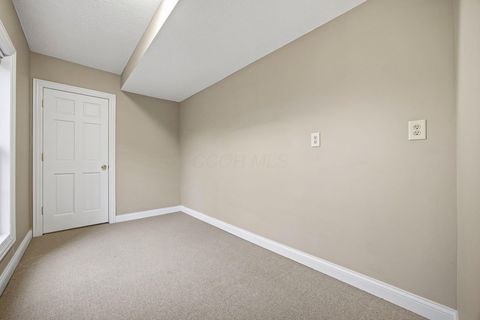 Tiny photo for 477 Stratshire Lane, Columbus, OH 43230 (MLS # 225045553)