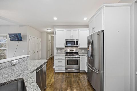 Tiny photo for 477 Stratshire Lane, Columbus, OH 43230 (MLS # 225045553)