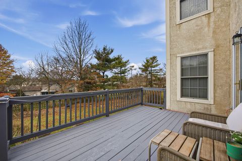 Tiny photo for 477 Stratshire Lane, Columbus, OH 43230 (MLS # 225045553)