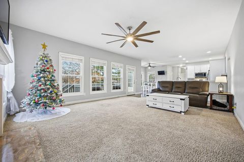 Tiny photo for 477 Stratshire Lane, Columbus, OH 43230 (MLS # 225045553)