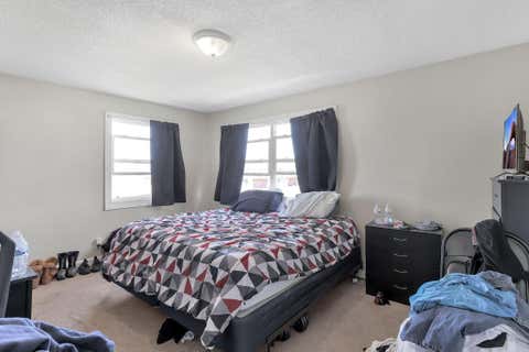 Tiny photo for 219 Buckeye Circle, Columbus, OH 43217 (MLS # 226029471)