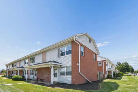 Tiny photo for 219 Buckeye Circle, Columbus, OH 43217 (MLS # 226029471)