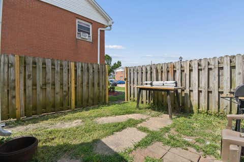 Tiny photo for 219 Buckeye Circle, Columbus, OH 43217 (MLS # 226029471)