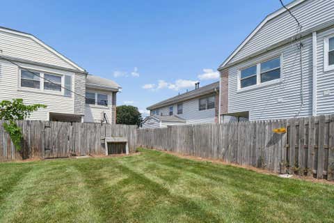 Tiny photo for 219 Buckeye Circle, Columbus, OH 43217 (MLS # 226029471)