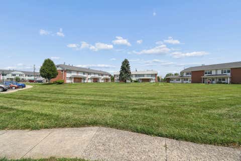 Tiny photo for 219 Buckeye Circle, Columbus, OH 43217 (MLS # 226029471)