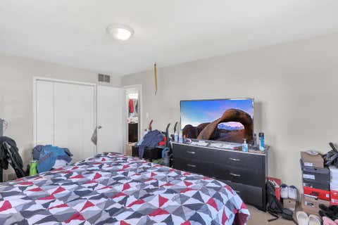 Tiny photo for 219 Buckeye Circle, Columbus, OH 43217 (MLS # 226029471)