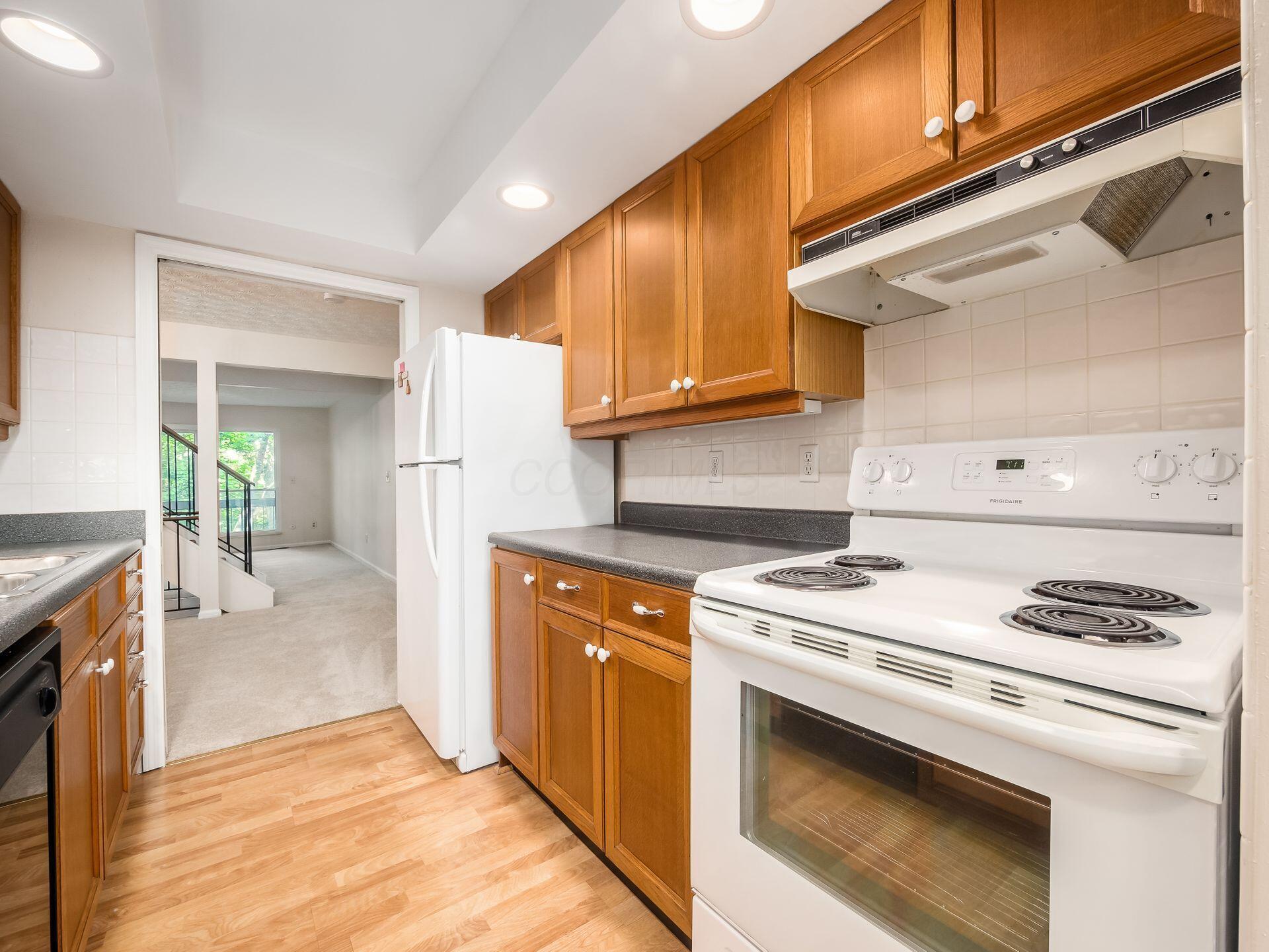 3120 Walden Ravines, Columbus, Ohio image 7