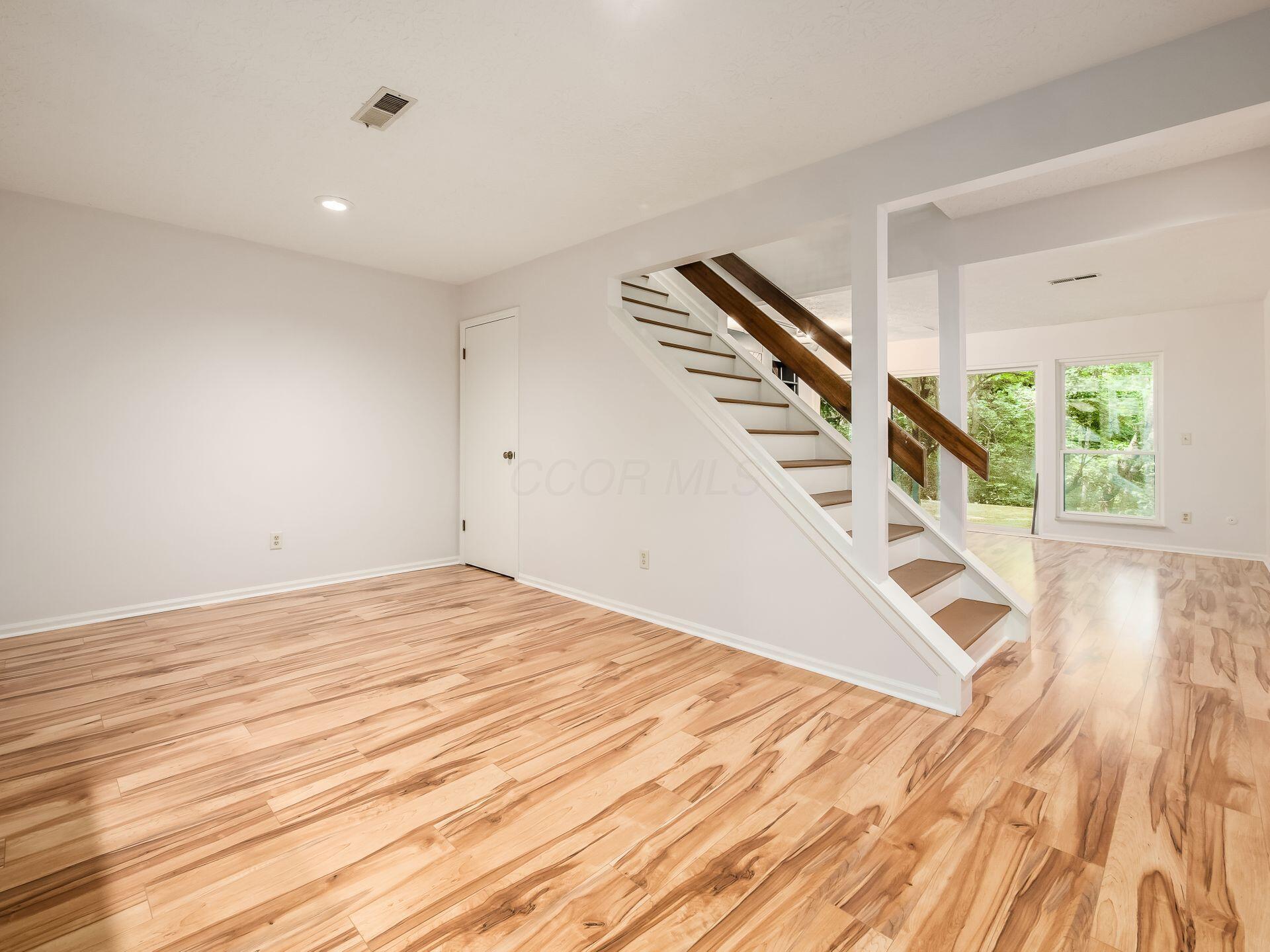 3120 Walden Ravines, Columbus, Ohio image 16