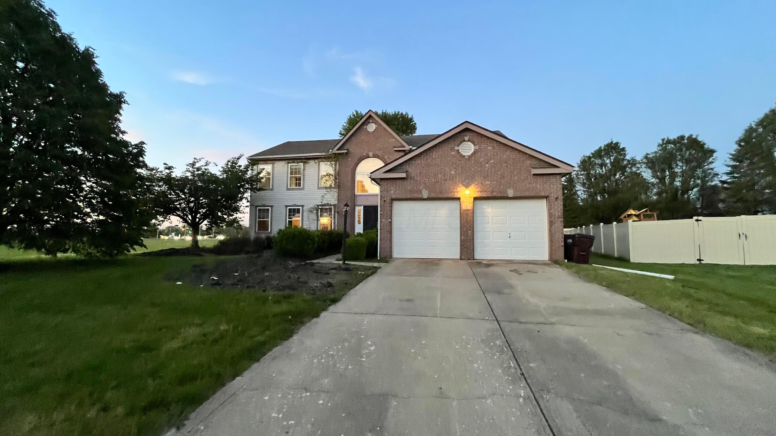 139 Knights Bridge Drive, Pickerington, Ohio image 2