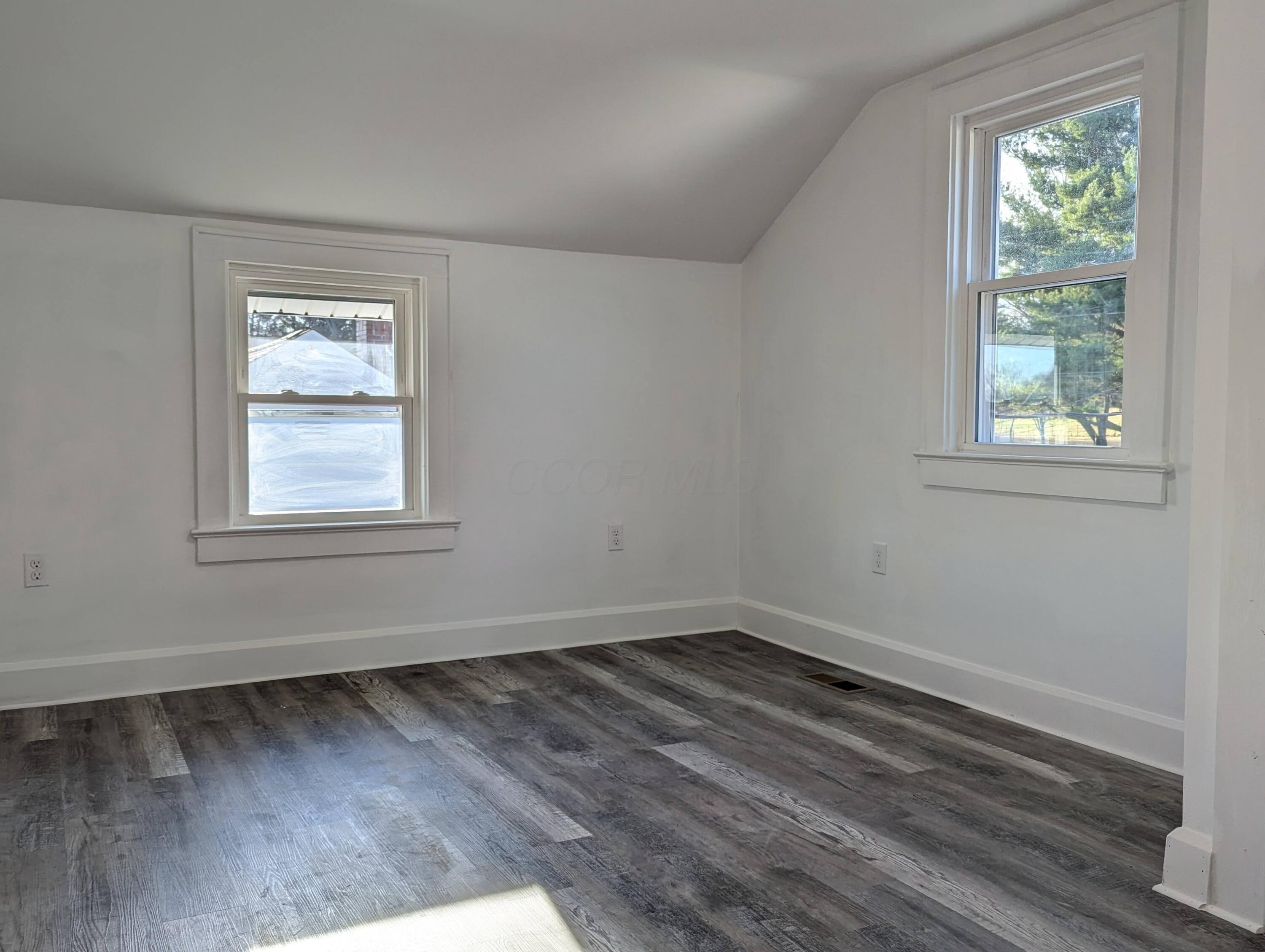 2431 Hillside Avenue, Springfield, Ohio image 12