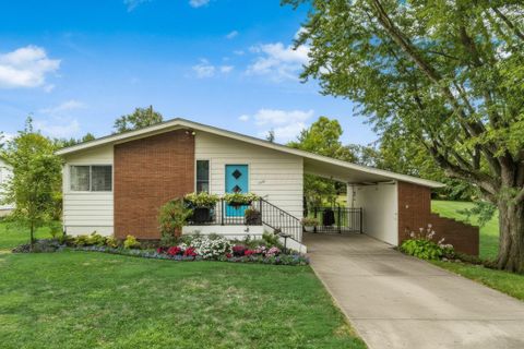 Photo of 359 Buena Vista Drive, Johnstown, OH 43031 (MLS # 225033249)