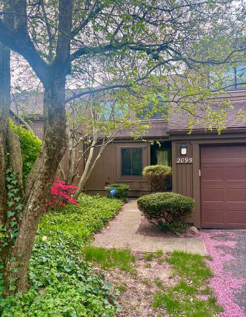 Condo For Sale - 2095 Willowick Drive #C<br/> Franklin County, Columbus, OH 43229