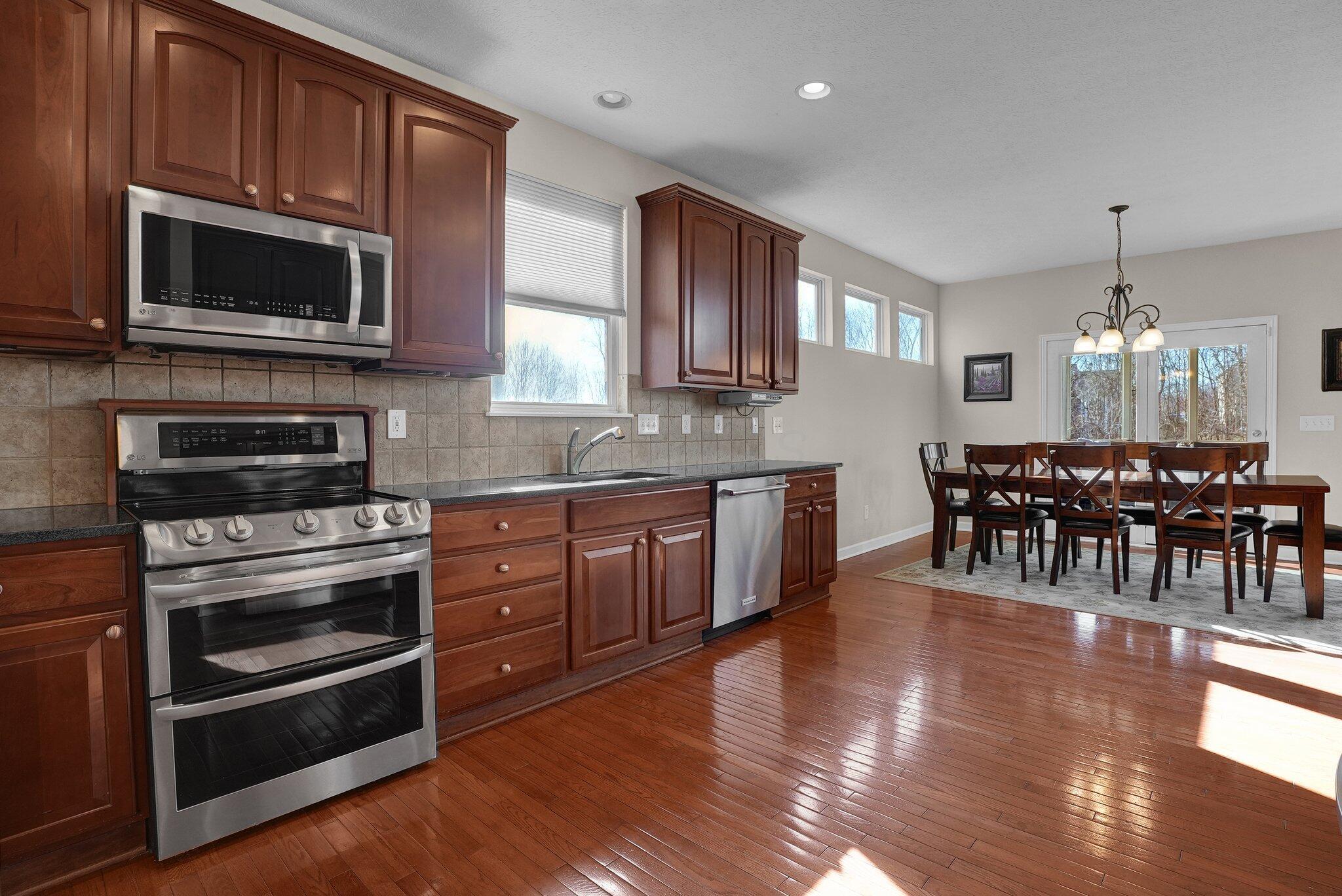 3407 Mccammon Estates Drive, Lewis Center, Ohio image 8