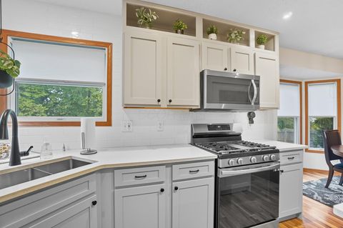 Tiny photo for 2309 Brookbank Drive, Grove City, OH 43123 (MLS # 226002940)