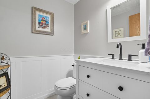 Tiny photo for 2309 Brookbank Drive, Grove City, OH 43123 (MLS # 226002940)