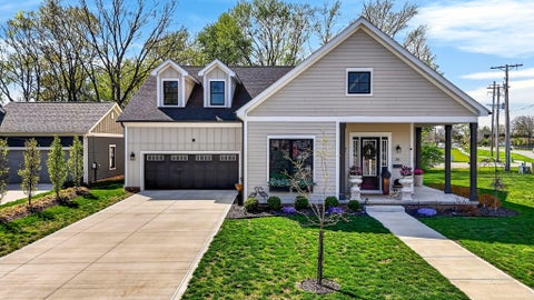 Tiny photo for 36 N Clinton Street, Canal Winchester, OH 43110 (MLS # 226040317)