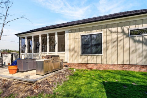 Tiny photo for 36 N Clinton Street, Canal Winchester, OH 43110 (MLS # 226040317)