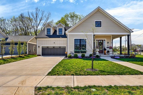 Tiny photo for 36 N Clinton Street, Canal Winchester, OH 43110 (MLS # 226040317)